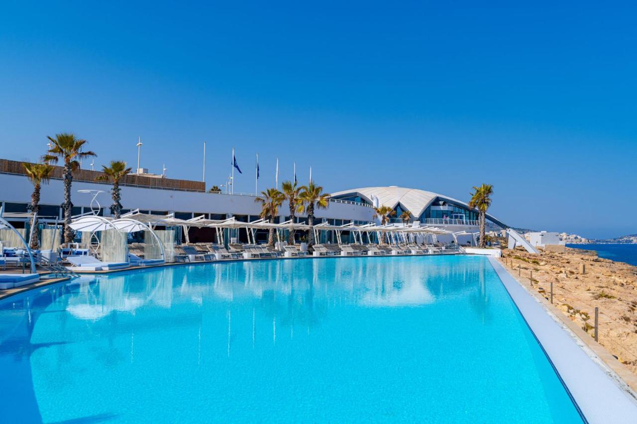 Coral Reef Apartments خليج سانت بول المظهر الخارجي الصورة