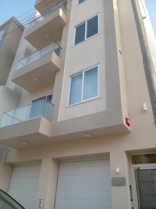 Coral Reef Apartments خليج سانت بول المظهر الخارجي الصورة