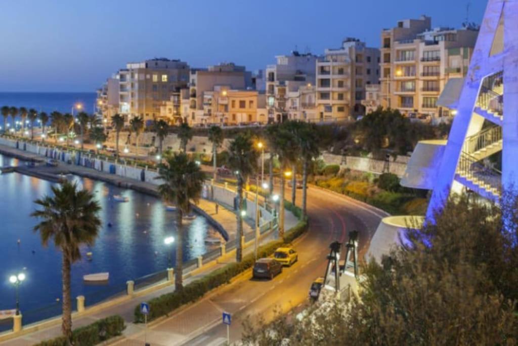 Coral Reef Apartments خليج سانت بول المظهر الخارجي الصورة