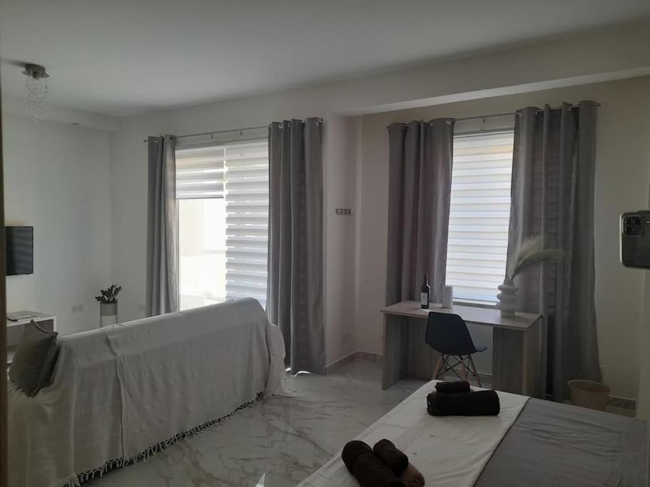 Coral Reef Apartments خليج سانت بول المظهر الخارجي الصورة