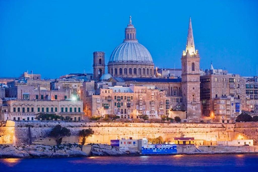 Coral Reef Apartments خليج سانت بول المظهر الخارجي الصورة