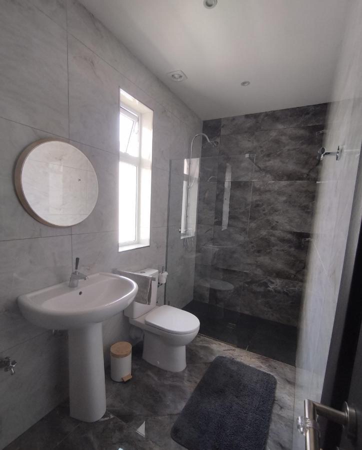 Coral Reef Apartments خليج سانت بول المظهر الخارجي الصورة