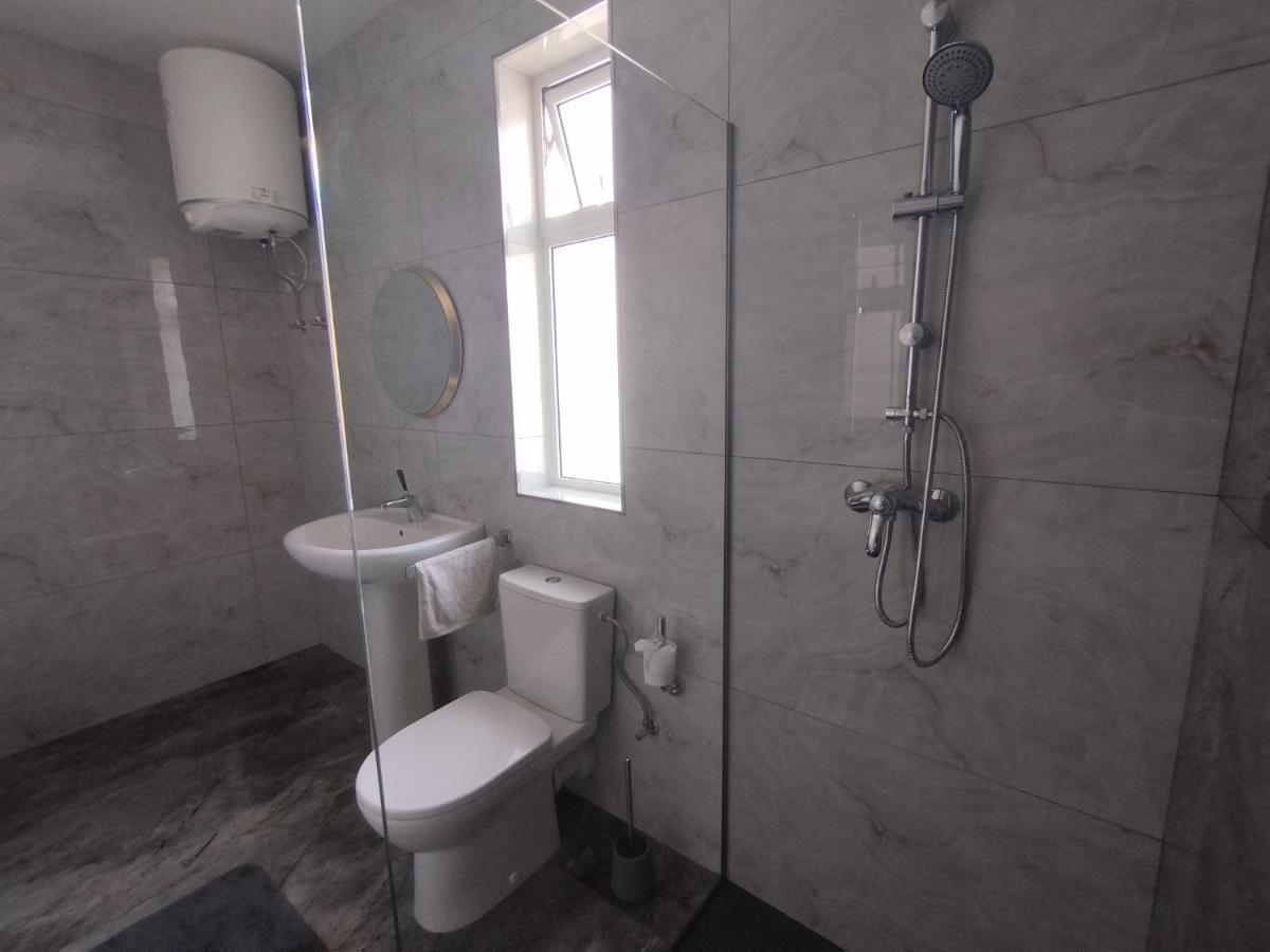 Coral Reef Apartments خليج سانت بول المظهر الخارجي الصورة